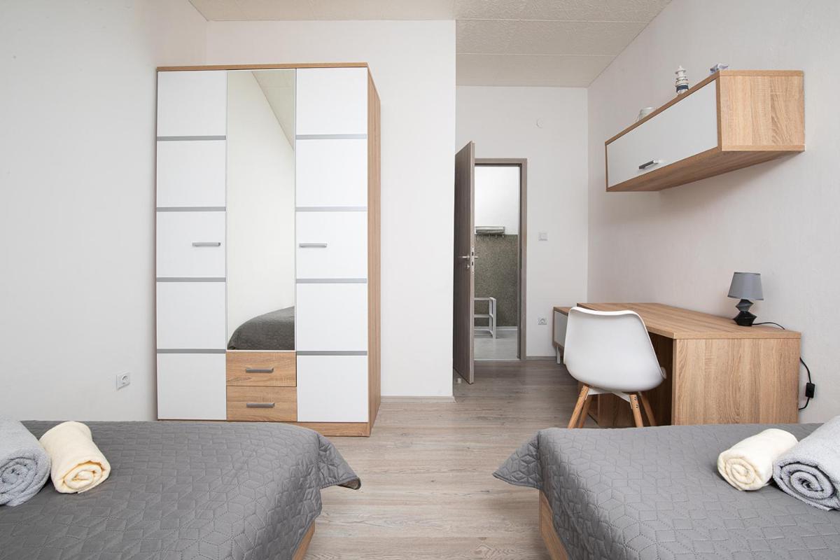 Apartment Aston Pula Exterior photo