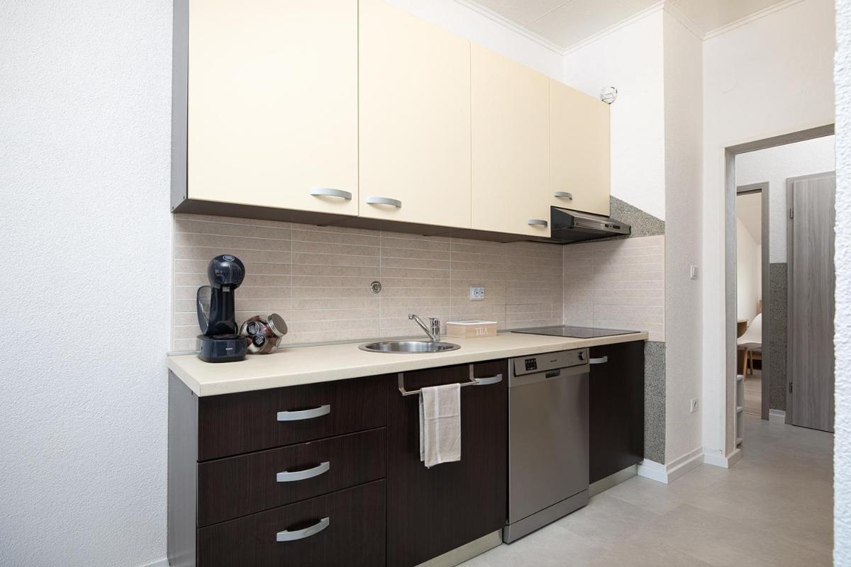 Apartment Aston Pula Exterior photo
